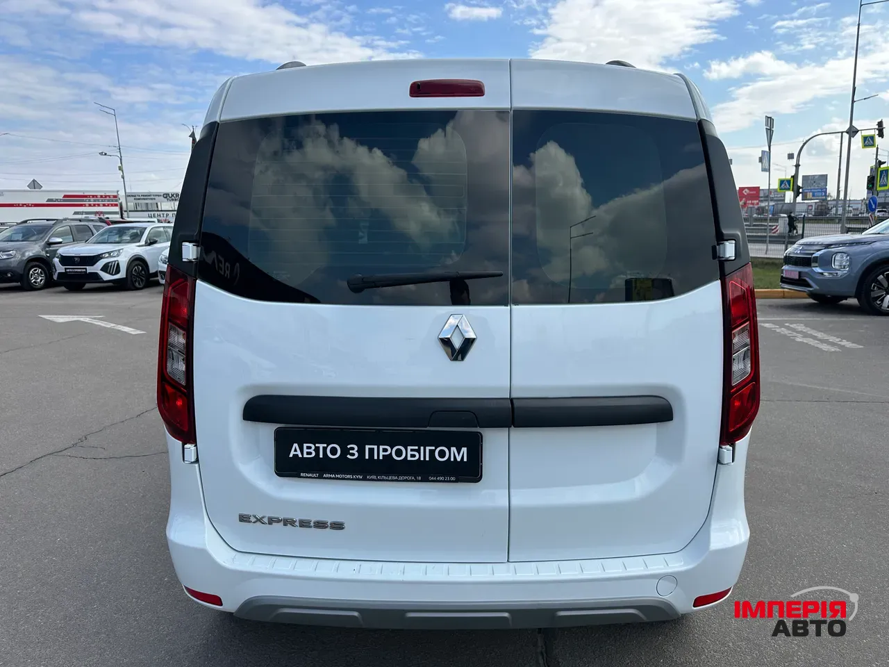 Renault Express - фото 6