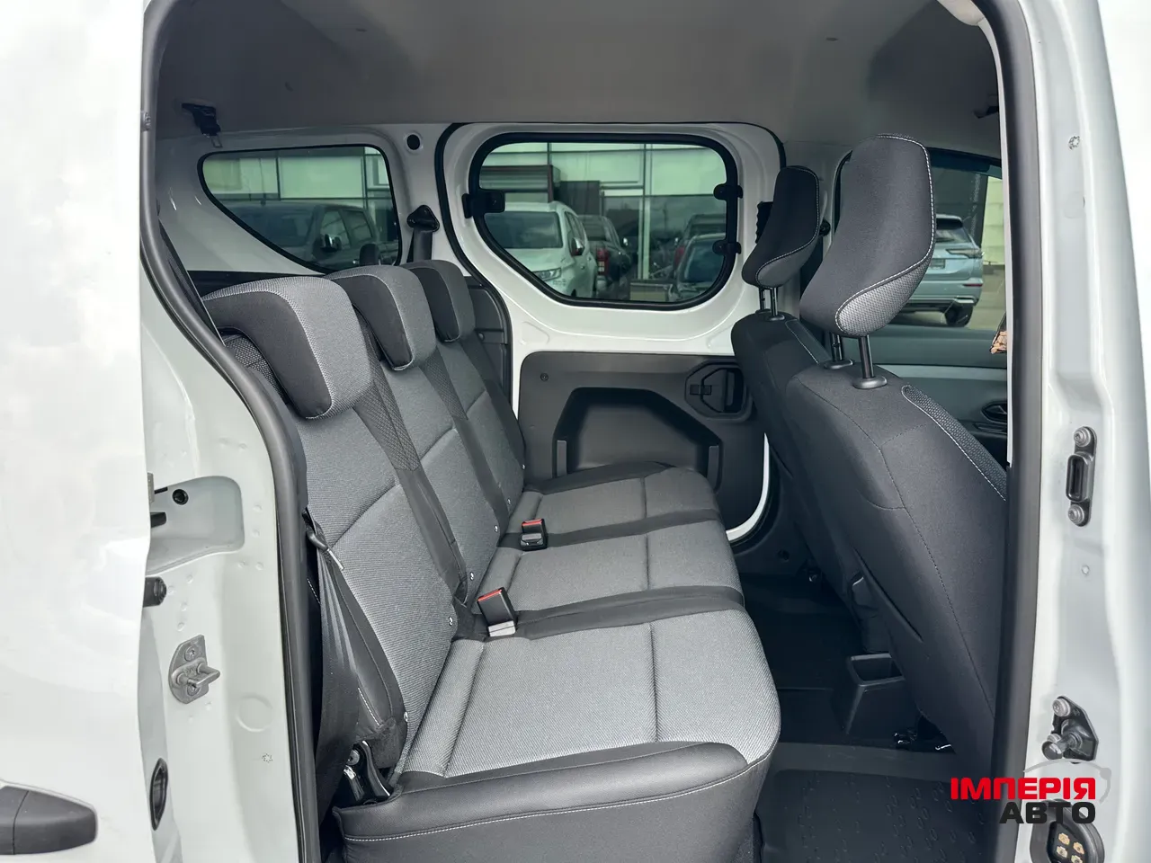 Renault Express - фото 14