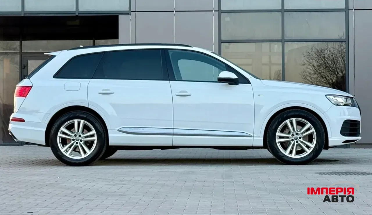 Audi Q7 - фото 6