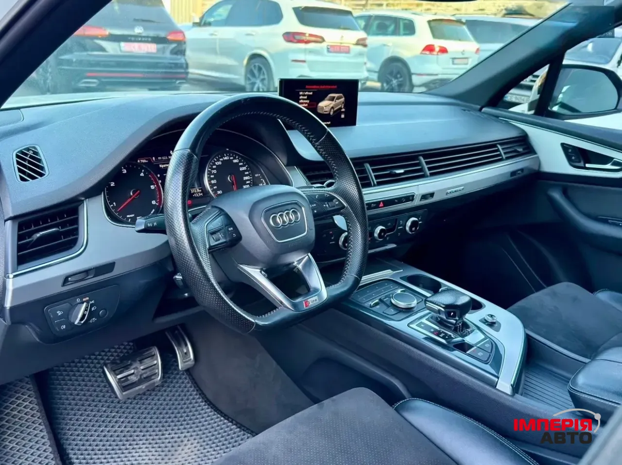 Audi Q7 - фото 11