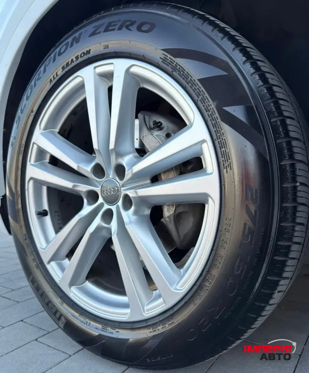 Audi Q7 - фото 35