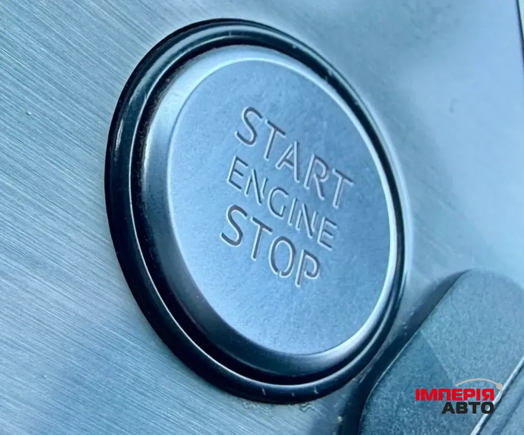 Audi Q7 - фото 25