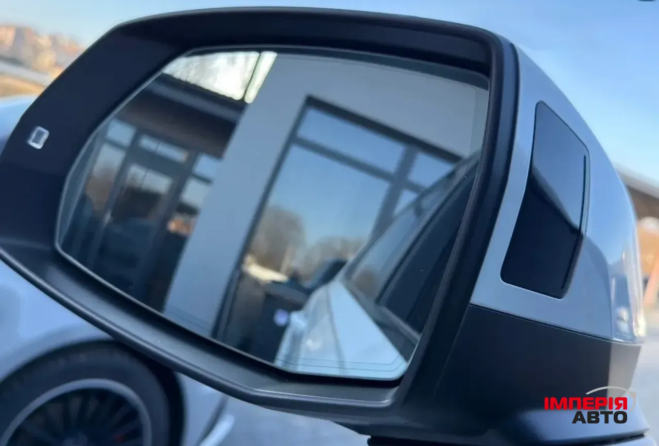 Audi Q7 - фото 28