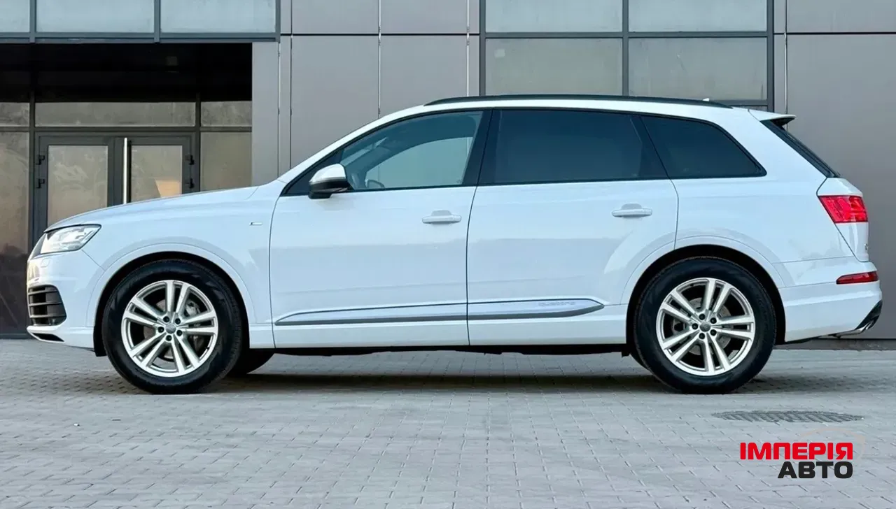 Audi Q7 - фото 5