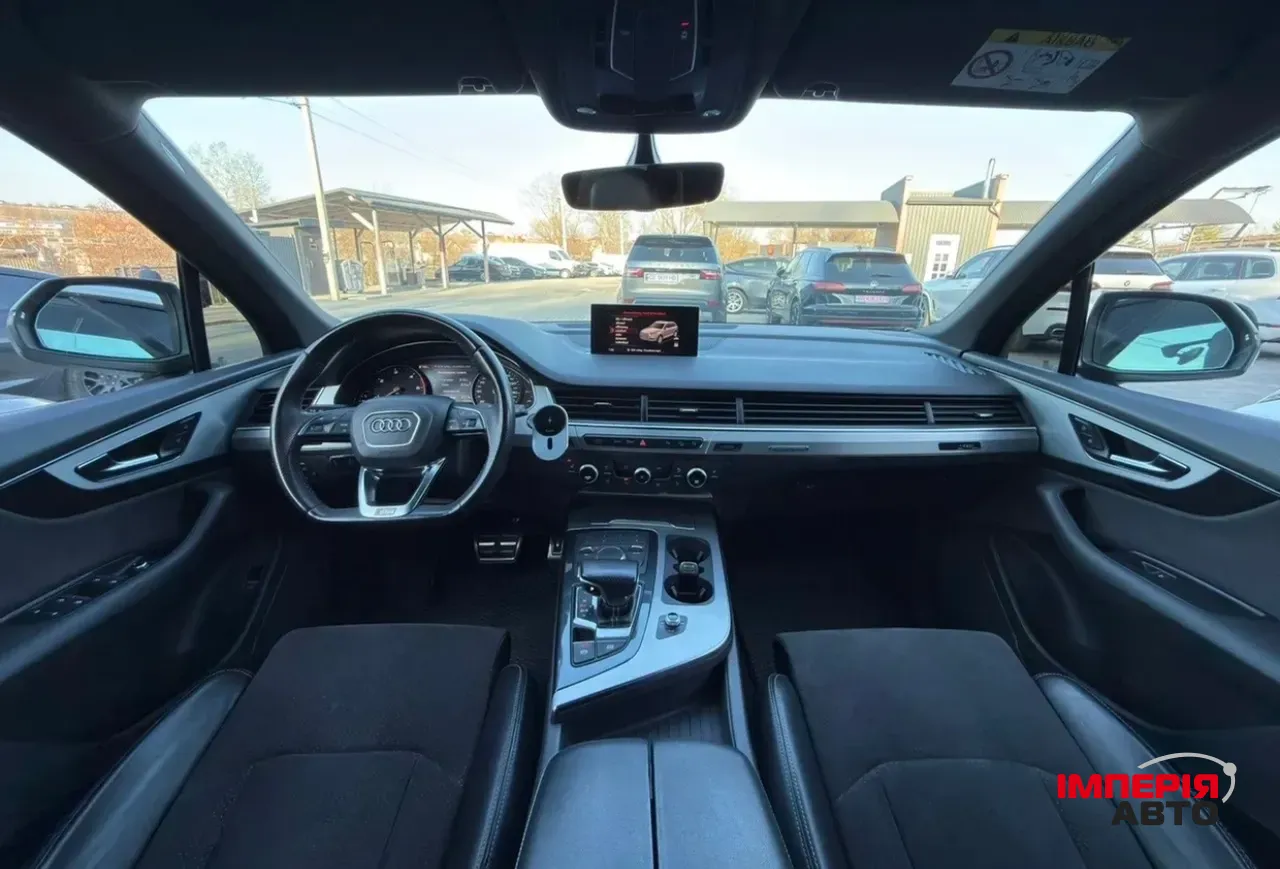 Audi Q7 - фото 15