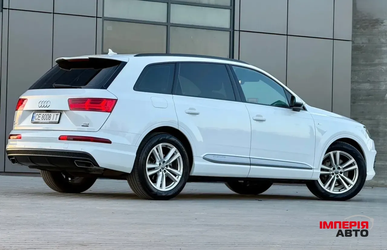 Audi Q7 - фото 4