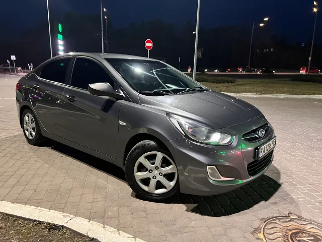 Hyundai Accent - фото 4