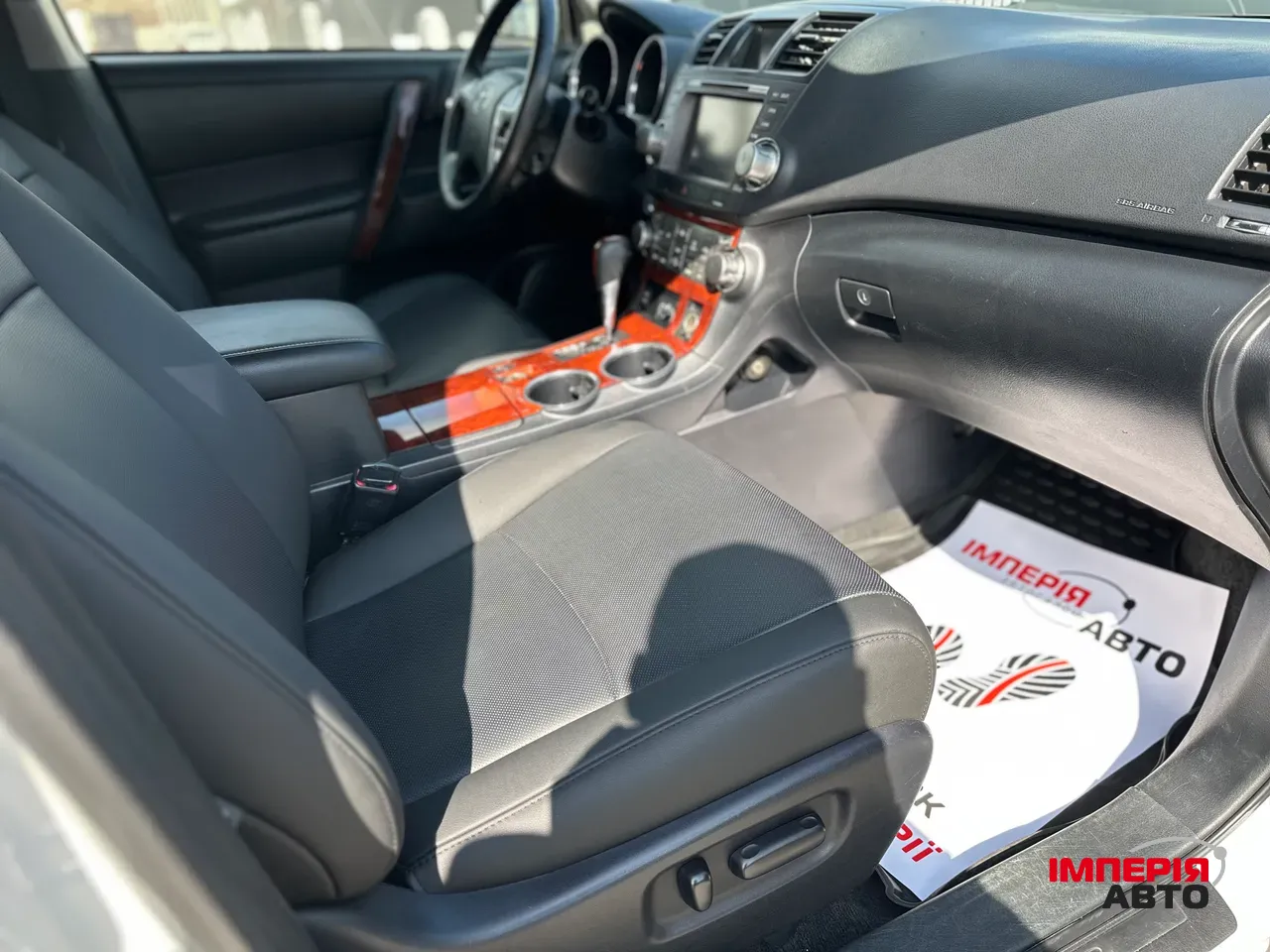 Toyota Highlander - фото 13
