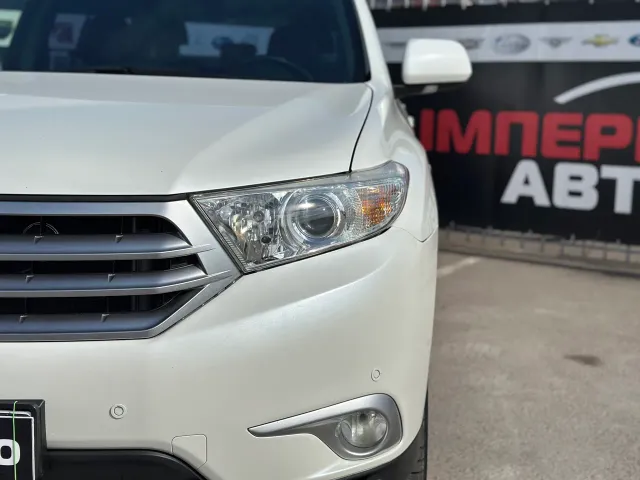 Toyota Highlander - фото 4