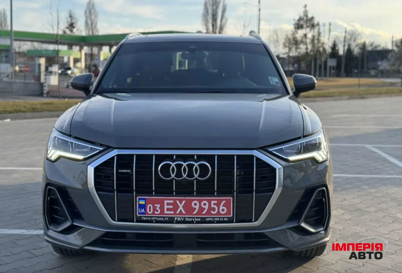 Audi Q3 - фото 2
