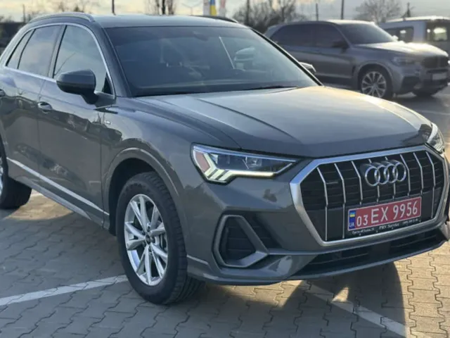 Audi Q3 - фото 3