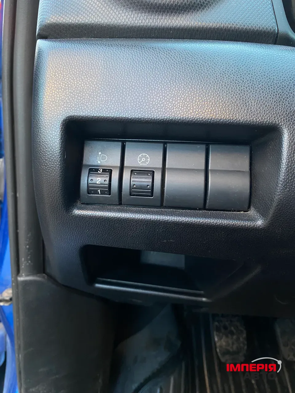 Mazda 3 - фото 20