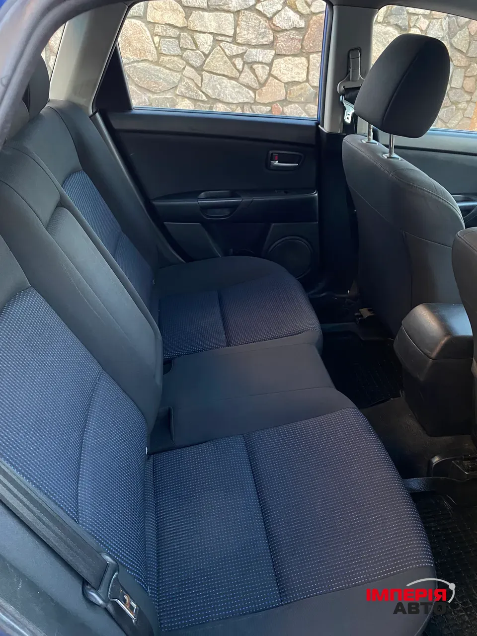 Mazda 3 - фото 12