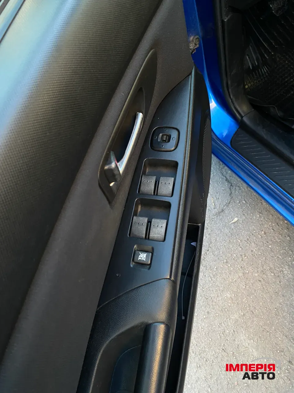 Mazda 3 - фото 15