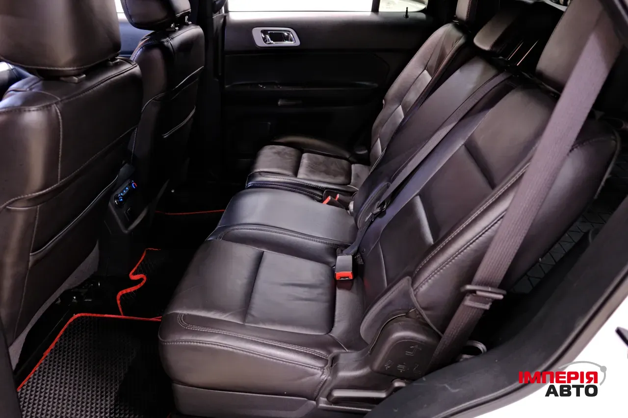 Ford Explorer - фото 8