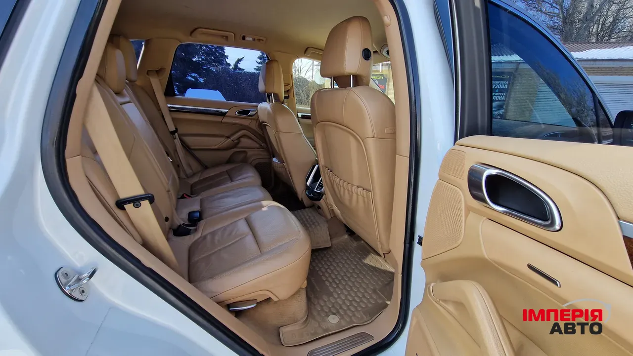 Porsche Cayenne - фото 31