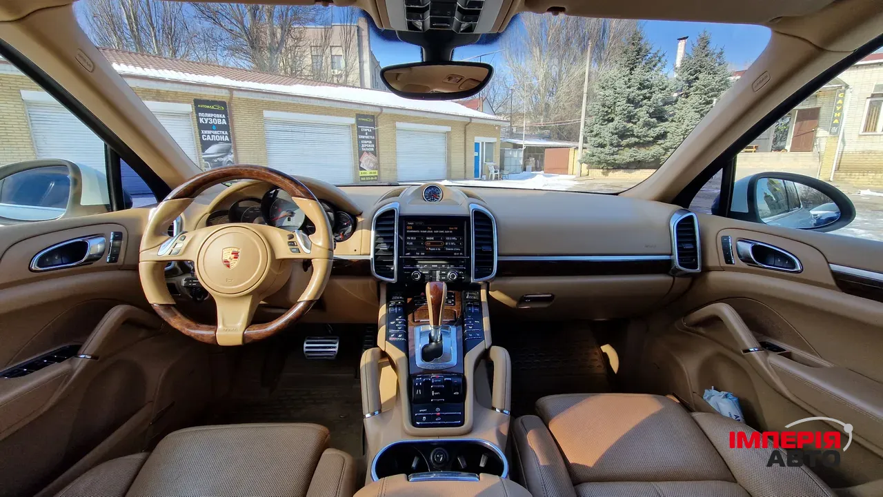 Porsche Cayenne - фото 28