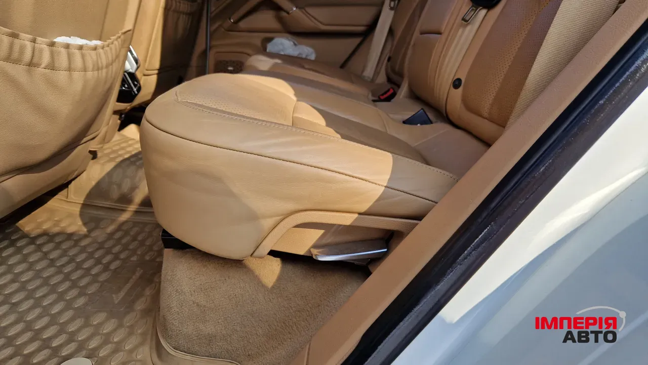 Porsche Cayenne - фото 30