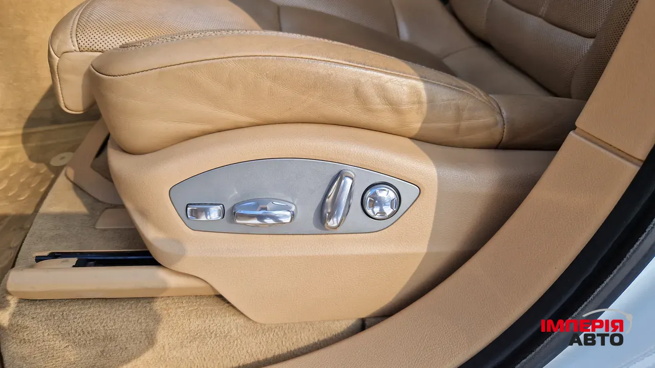 Porsche Cayenne - фото 16