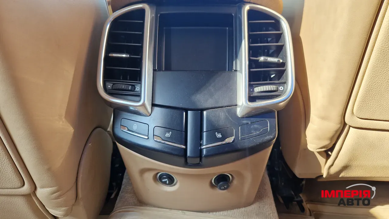 Porsche Cayenne - фото 29