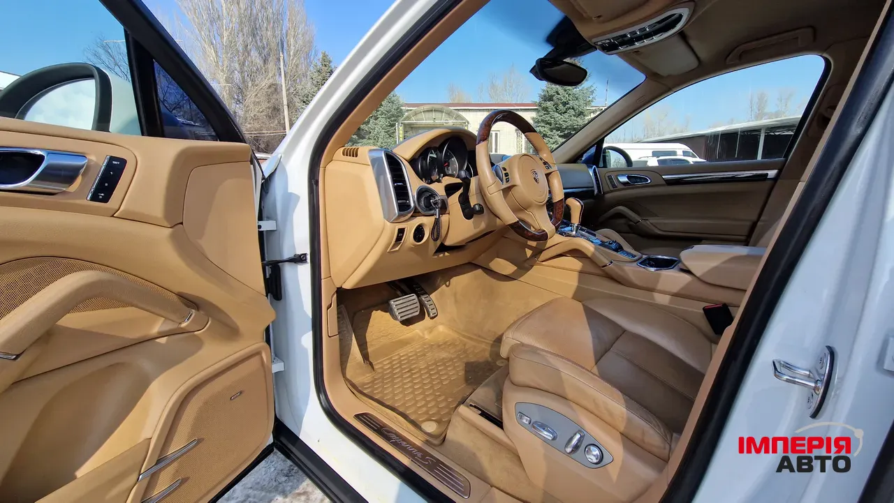 Porsche Cayenne - фото 13