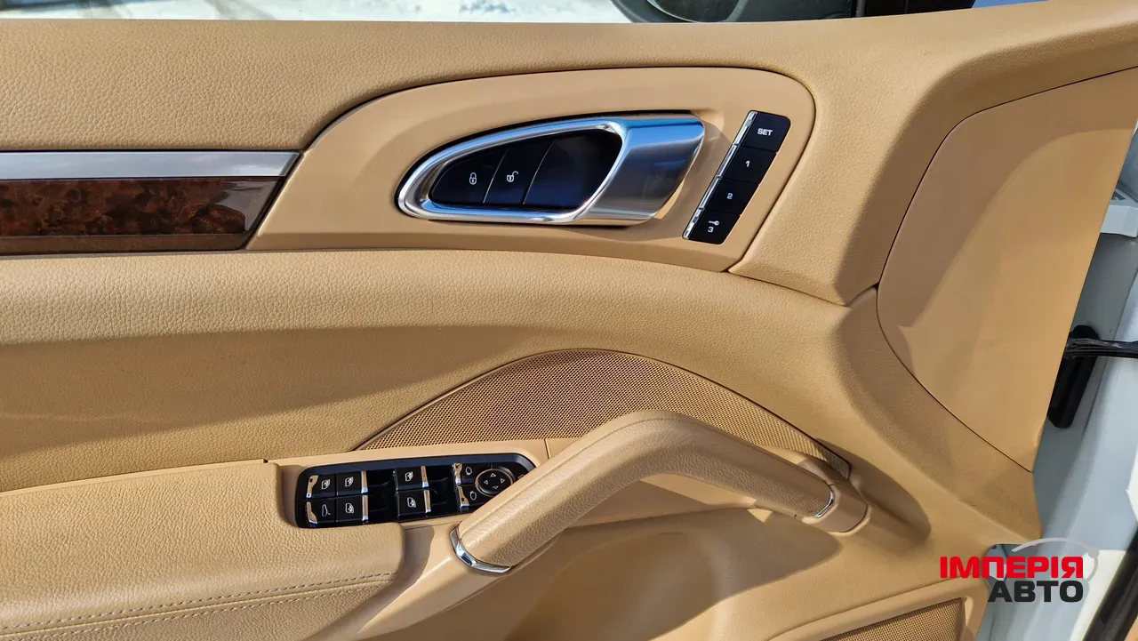 Porsche Cayenne - фото 15