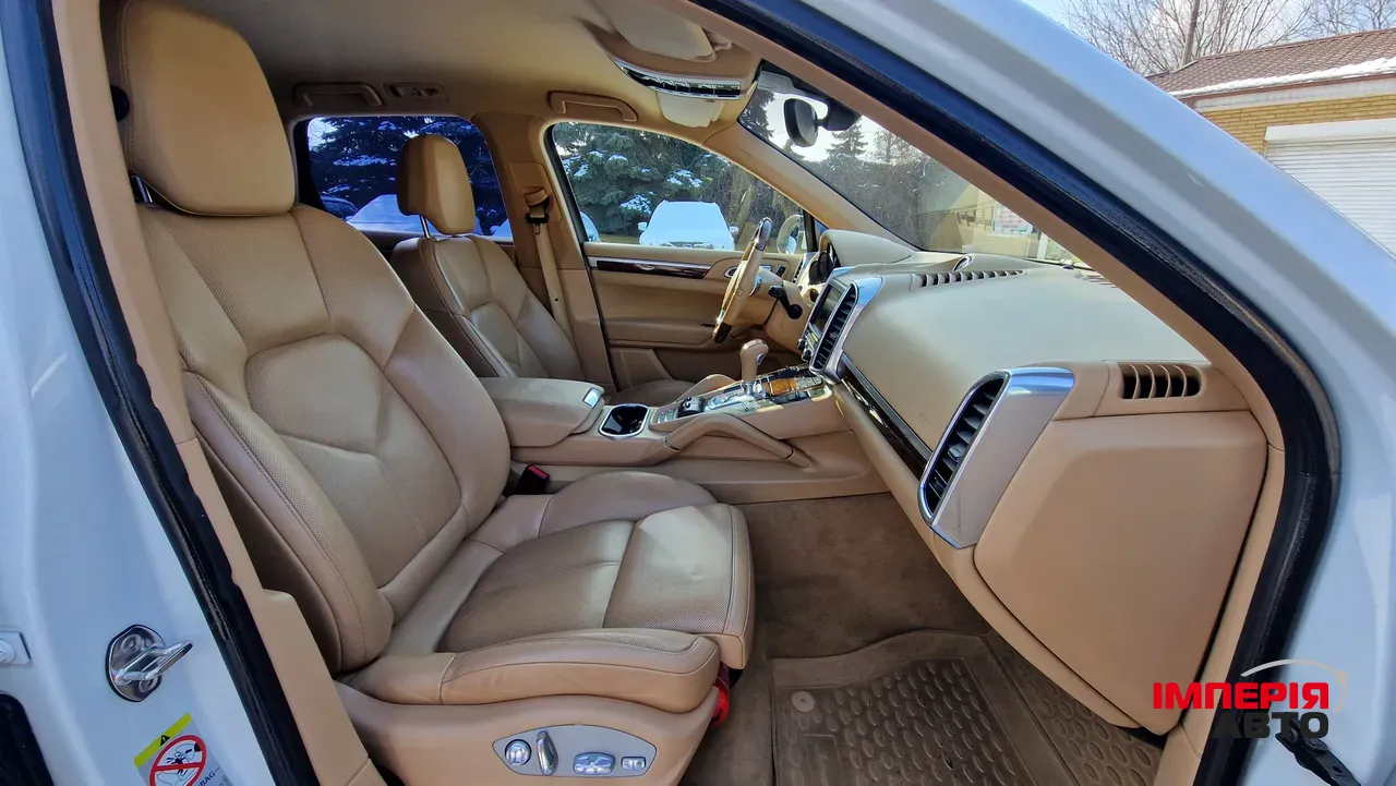 Porsche Cayenne - фото 33