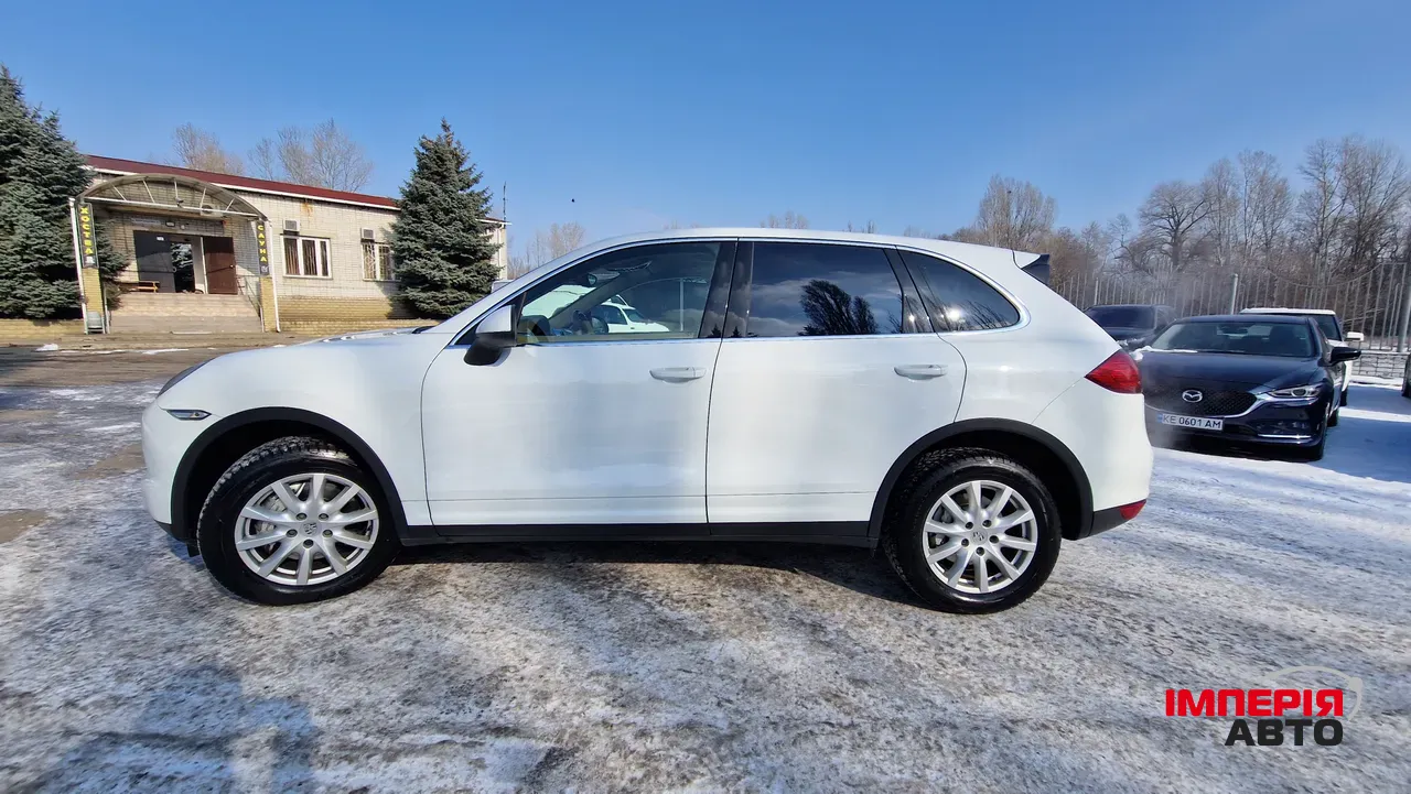 Porsche Cayenne - фото 7