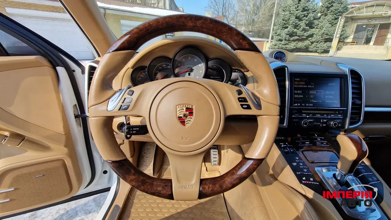 Porsche Cayenne - фото 17