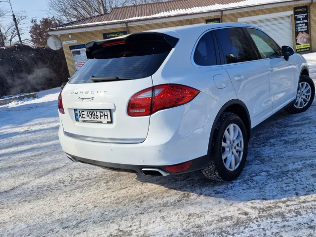 Porsche Cayenne - фото 4