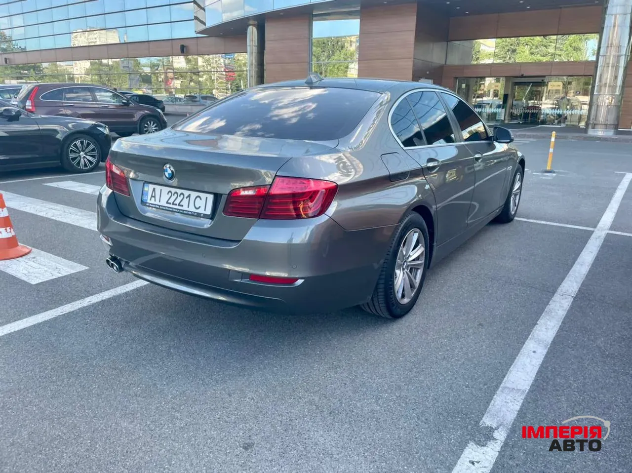 BMW 5 серії - фото 9