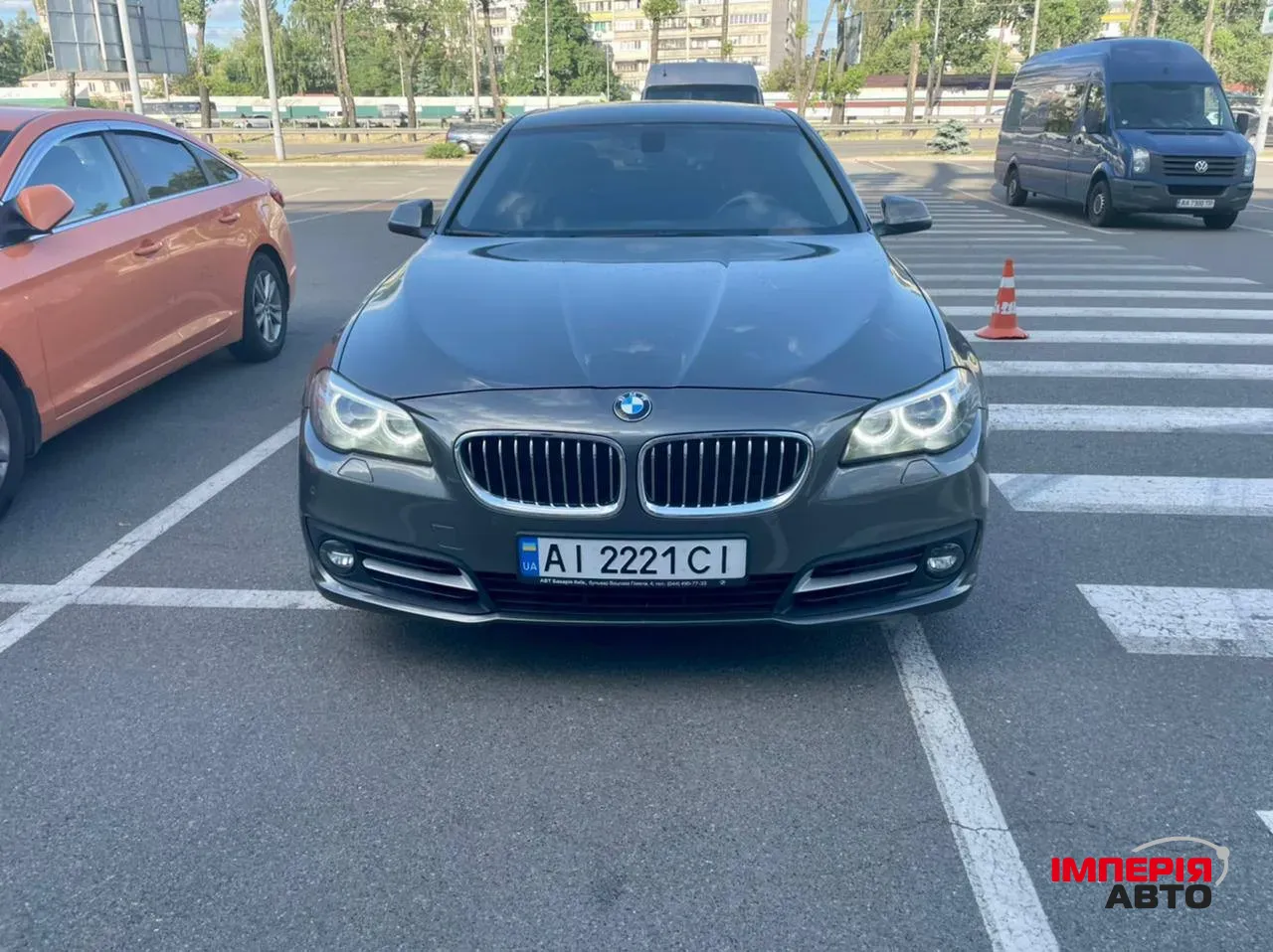 BMW 5 серії - фото 1