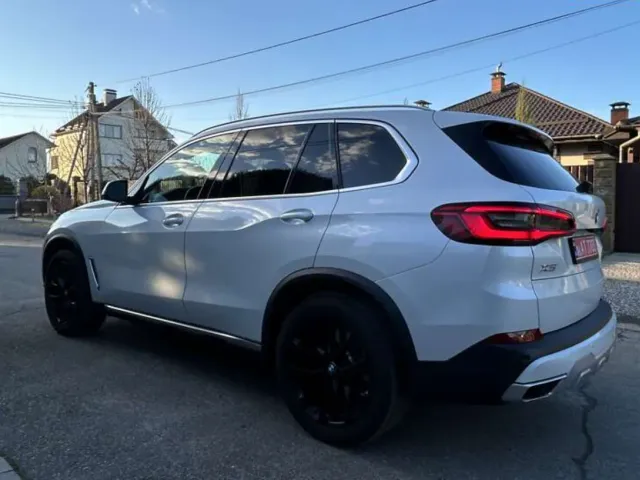 BMW X5 - фото 4