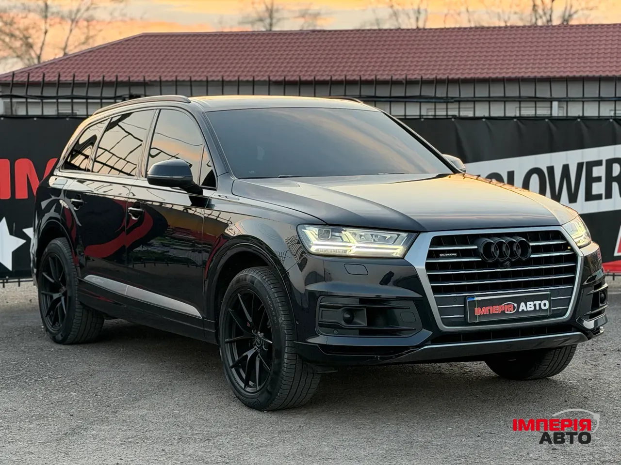 Audi Q7 - фото 5