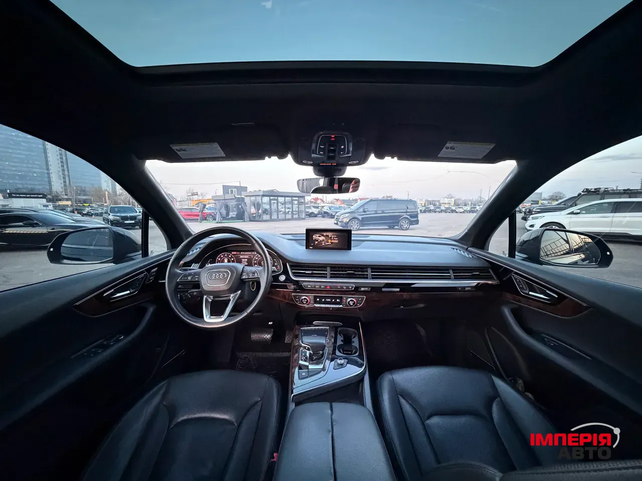 Audi Q7 - фото 19