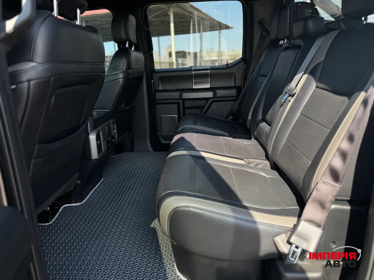 Ford F-150 - фото 8