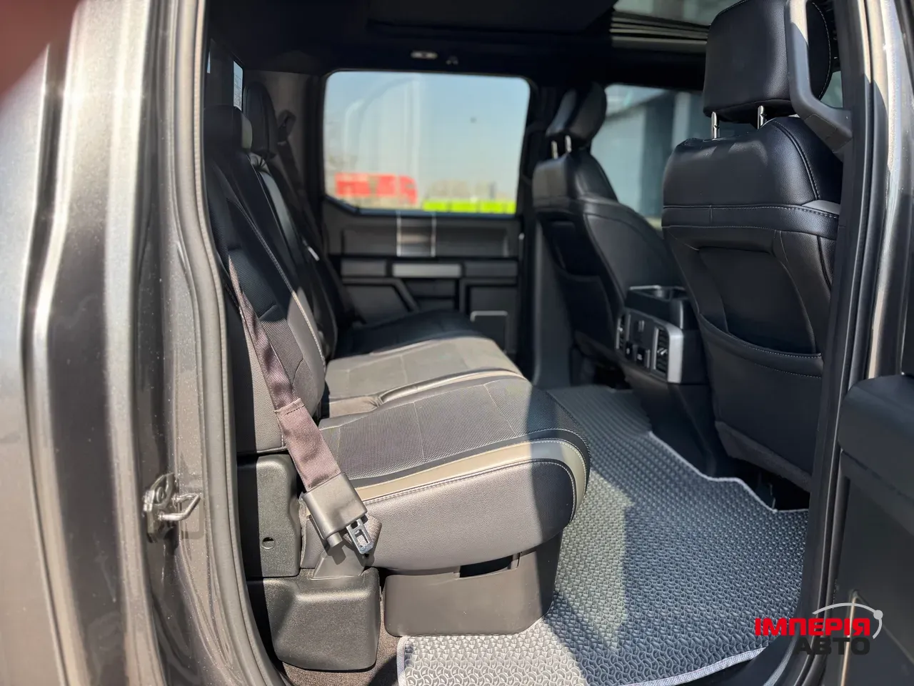 Ford F-150 - фото 11