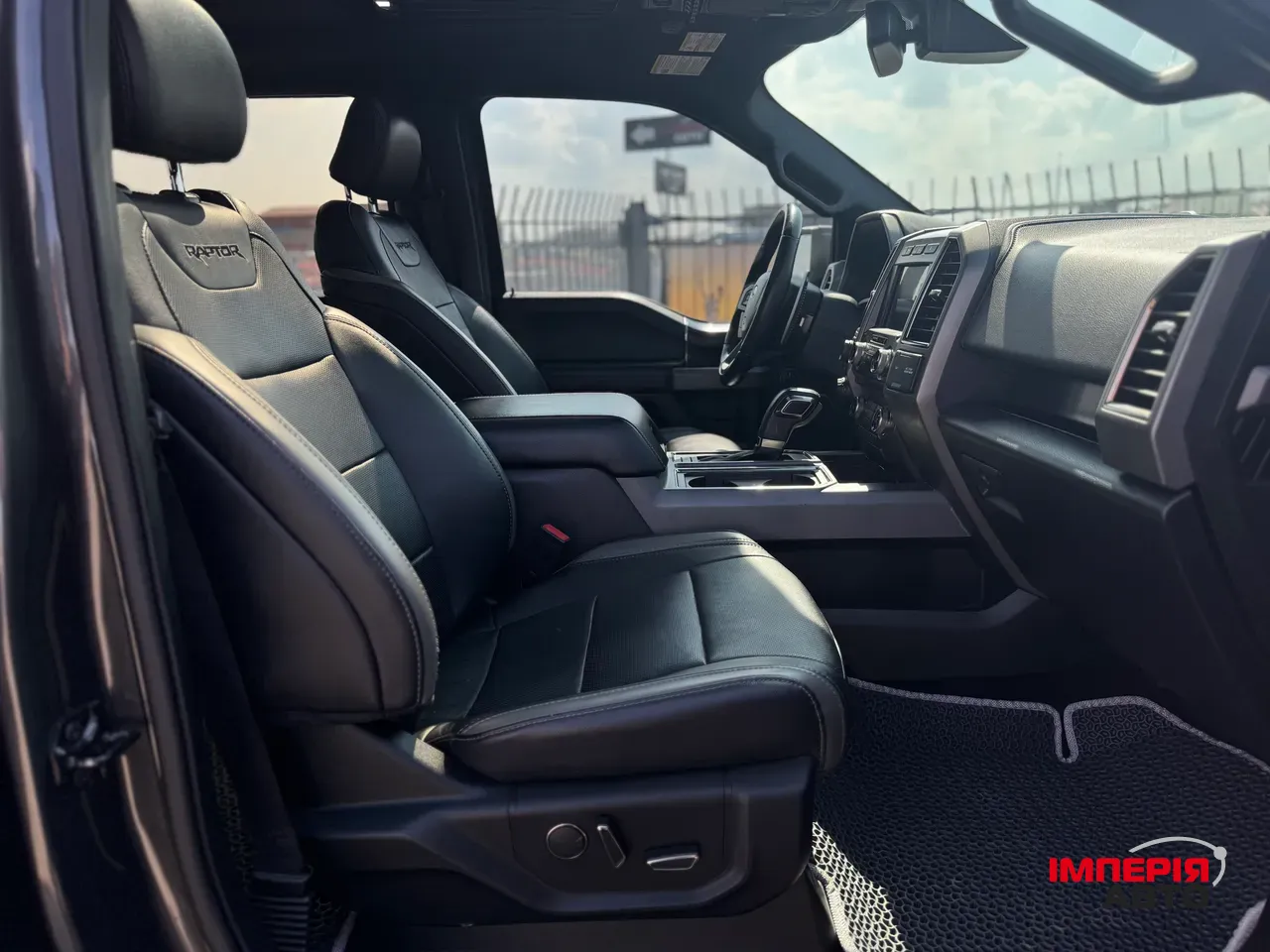 Ford F-150 - фото 7