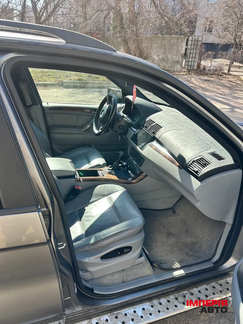 BMW X5 - фото 11