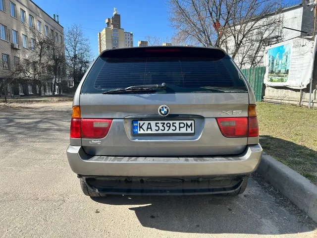 BMW X5 - фото 4