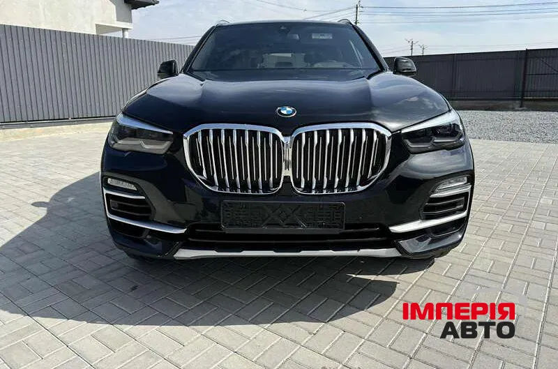 BMW X5 - фото 1