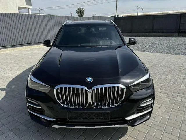 BMW X5 - фото 2