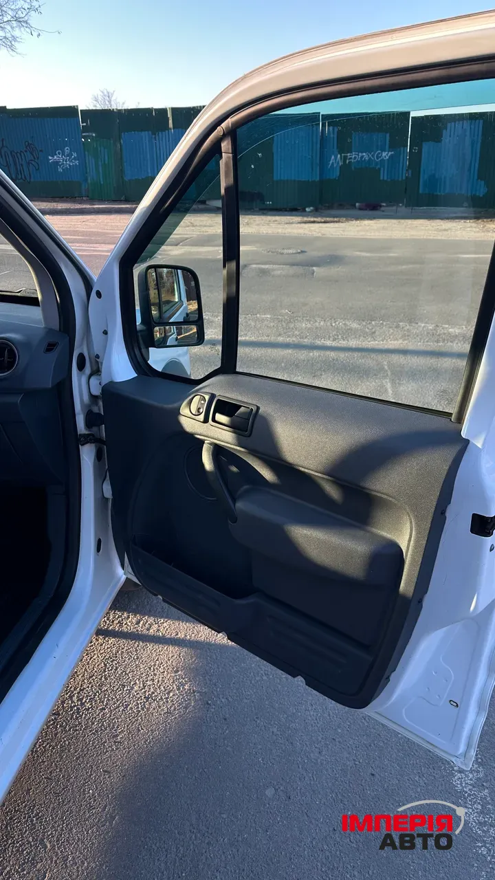 Ford Transit Connect - фото 21