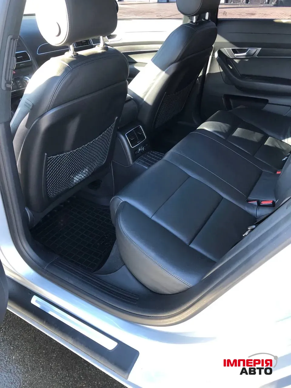 Audi A6 - фото 9