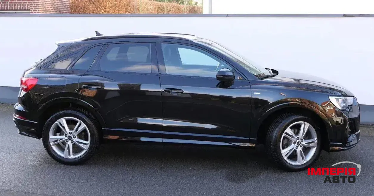 Audi Q3 - фото 5