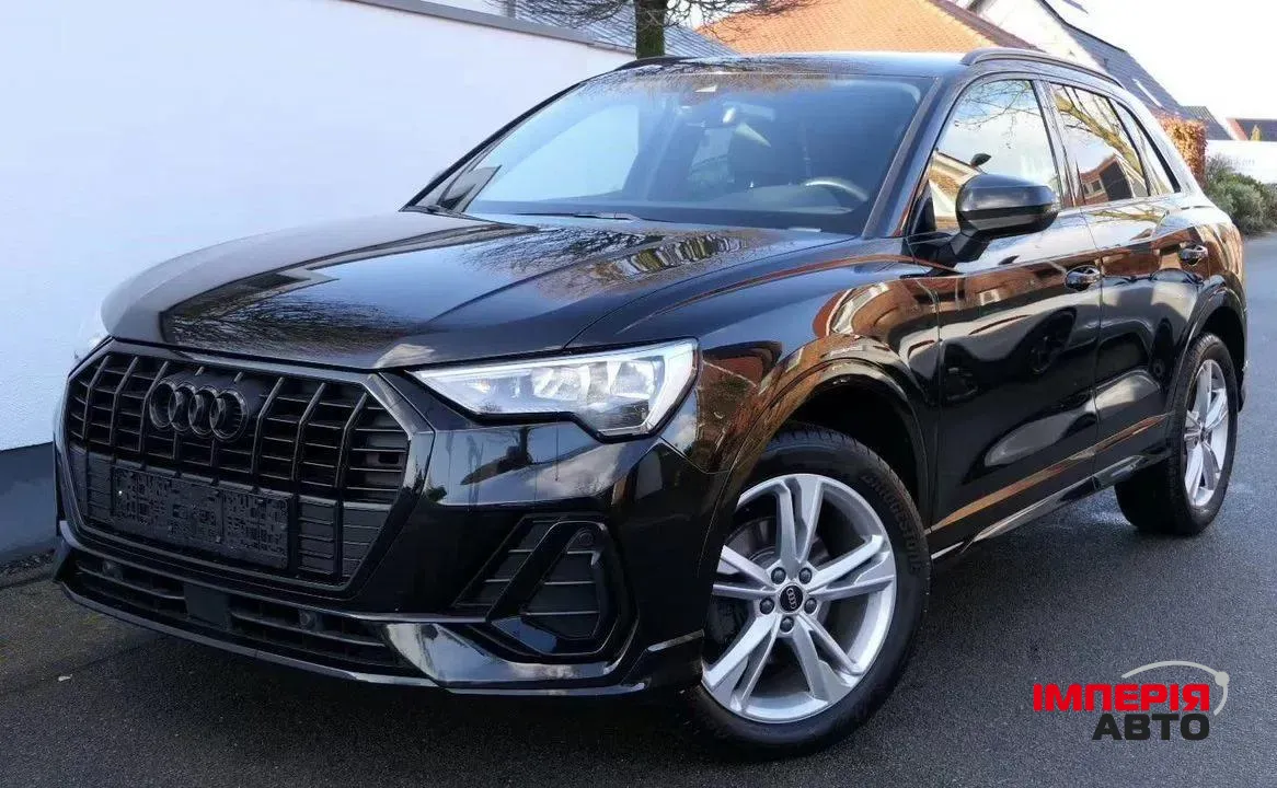 Audi Q3 - фото 1