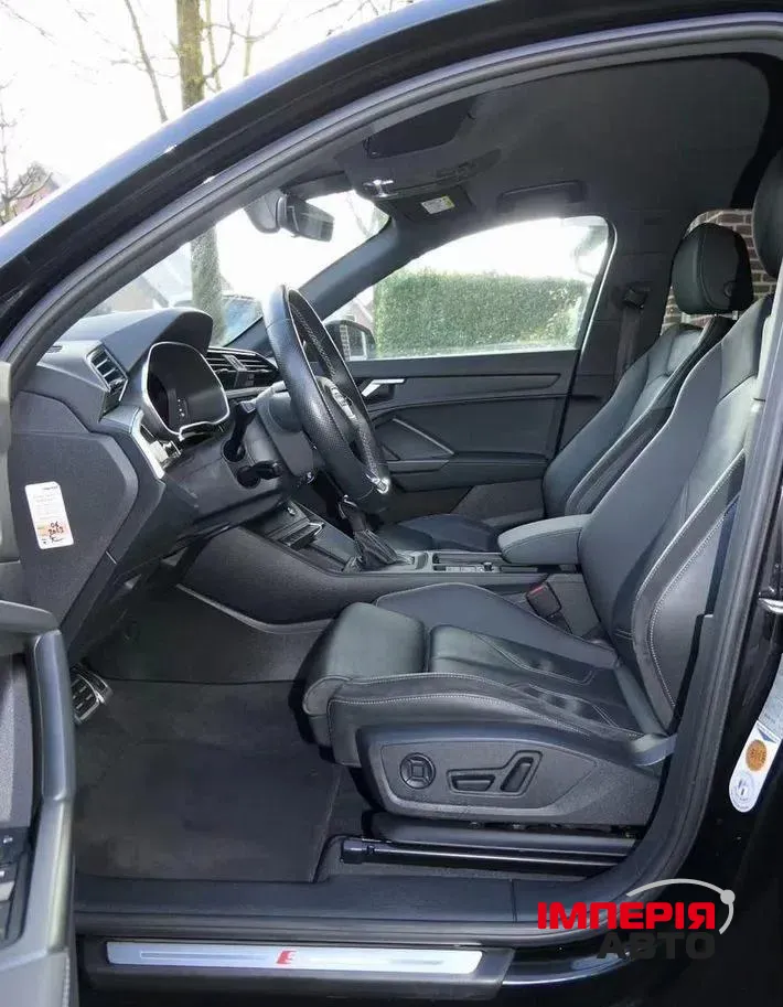 Audi Q3 - фото 7