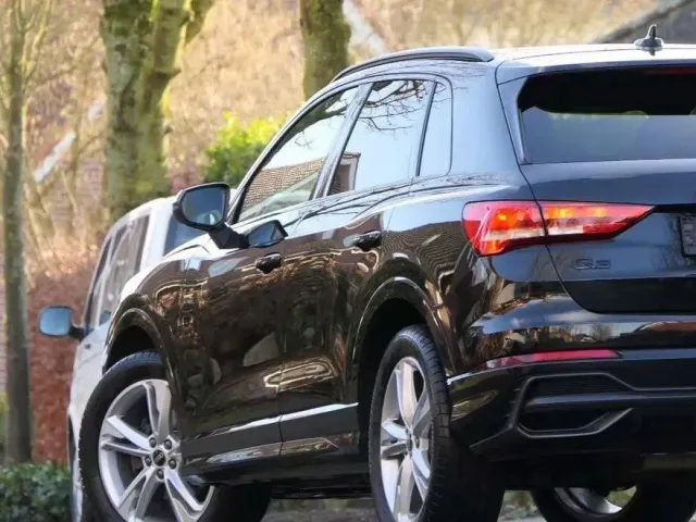 Audi Q3 - фото 3