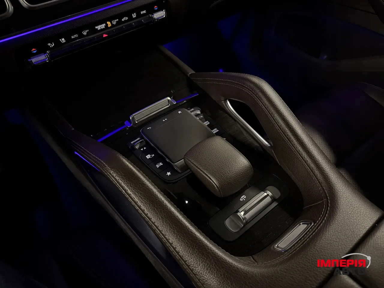 Mercedes-Benz GLE - фото 24