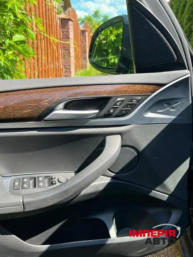 BMW X3 - фото 8